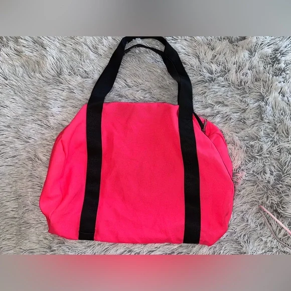 Victoria secret pink duffle bag - Picture 5 of 8